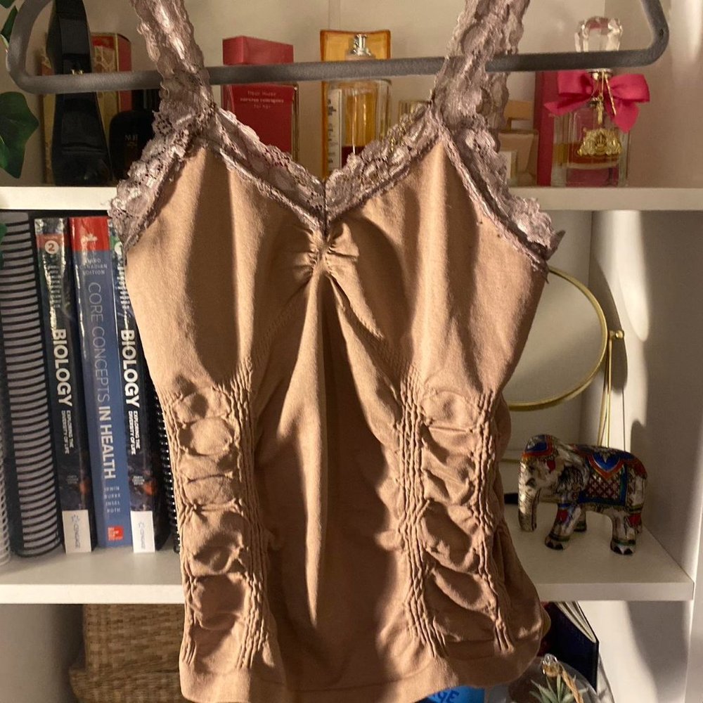 Earthy tones sinched camisole with lavender lace